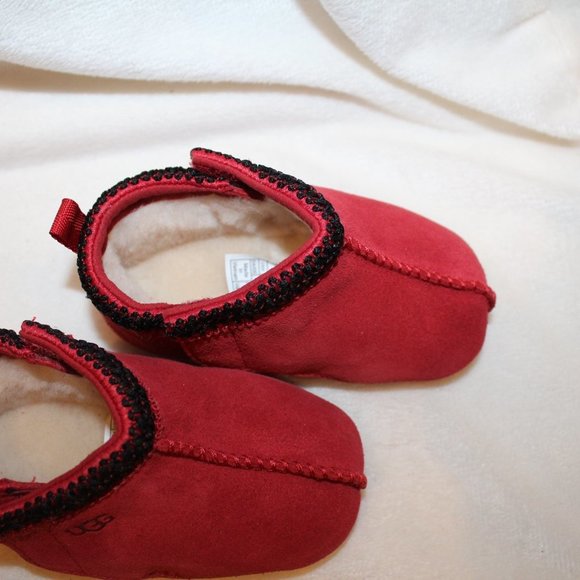 NIB UGG TASMAN RED SUEDE SHEARLING INFANT BOOTS BOOTIES - Picture 3 of 6